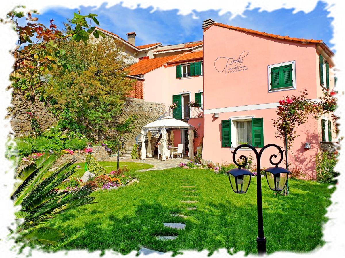 Casa Vacanze Family Albisola Superiore Luaran gambar