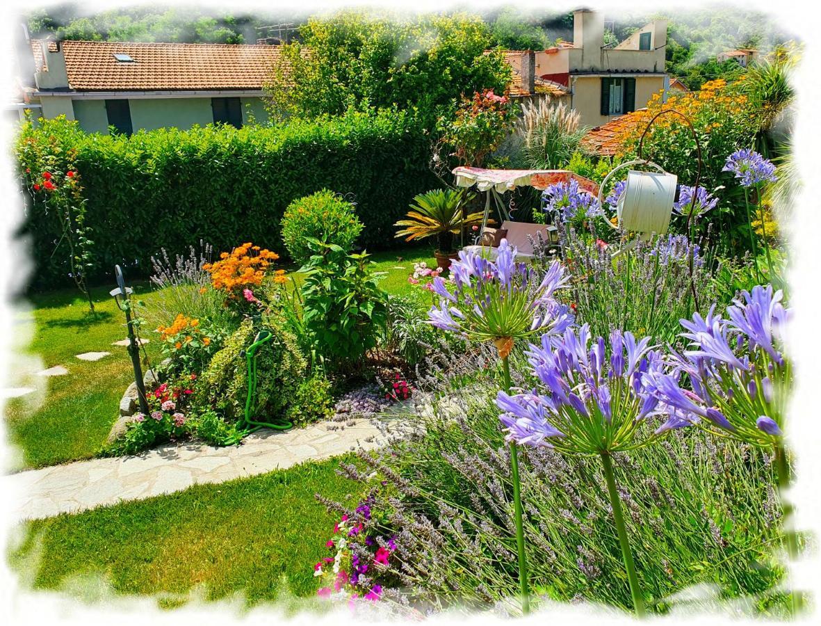 Casa Vacanze Family Albisola Superiore Luaran gambar