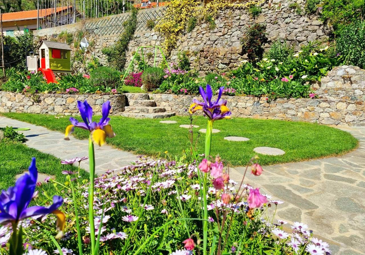 Casa Vacanze Family Albisola Superiore Luaran gambar