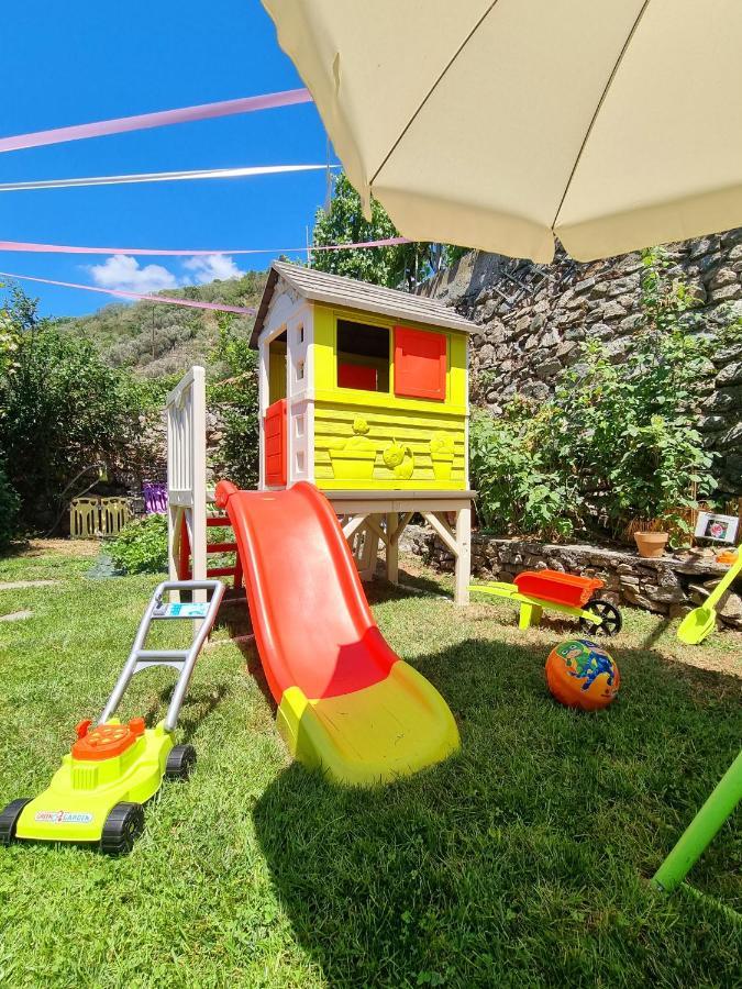 Casa Vacanze Family Albisola Superiore Luaran gambar