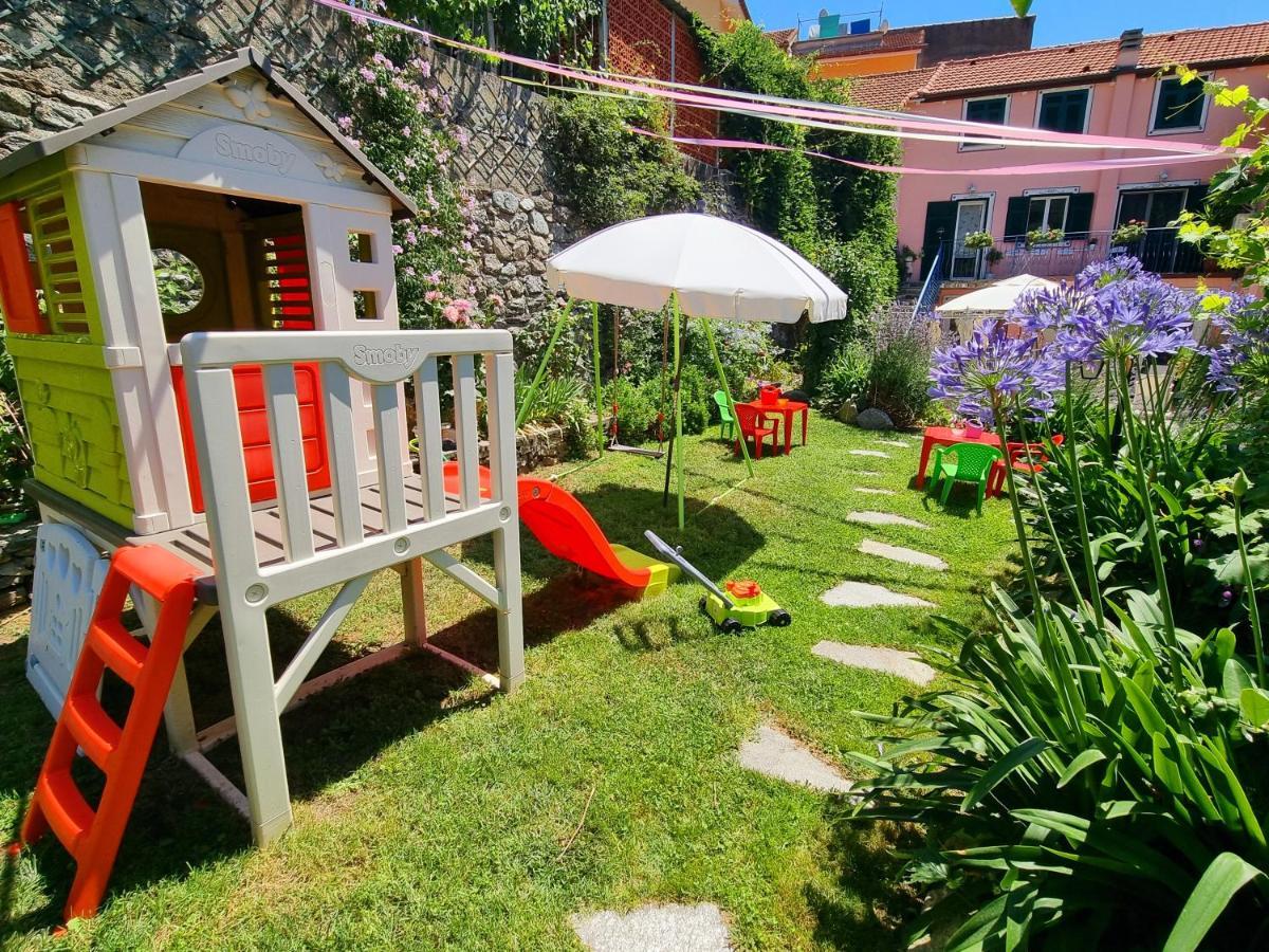 Casa Vacanze Family Albisola Superiore Luaran gambar